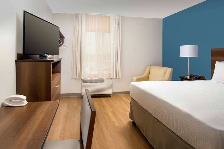 Room 8 of 35
