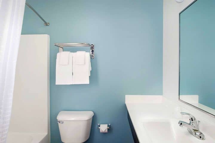 Room 15 of 35