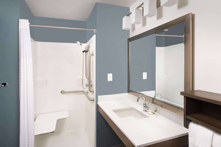 Room 14 of 35